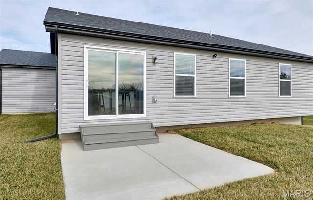 28723 Woodland Heights Drive, Warrenton, MO 63383