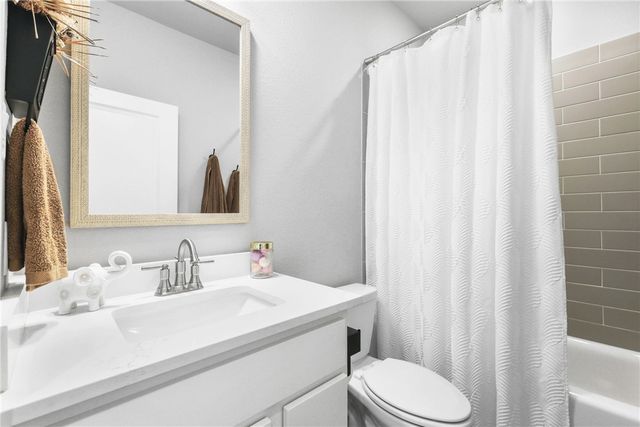 4141 Vintage Estates Court, Bryan, TX 77808