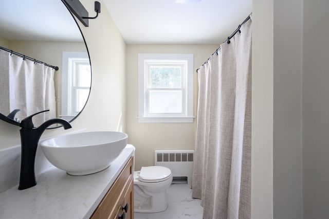 443 Thompson St, Halifax, MA 02338