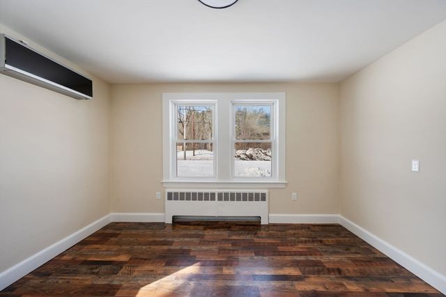 443 Thompson St, Halifax, MA 02338