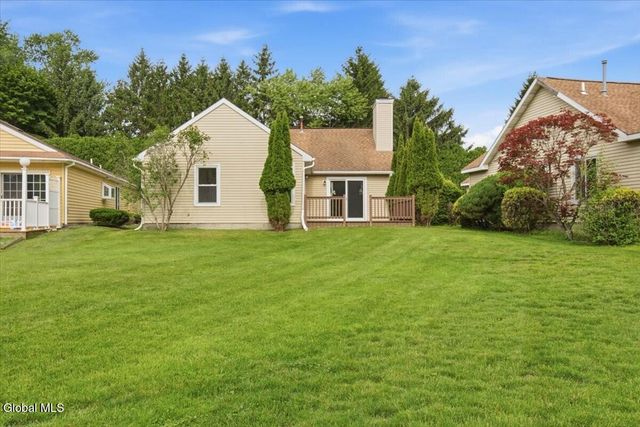 24 Loudonwood East, Colonie, NY 12211