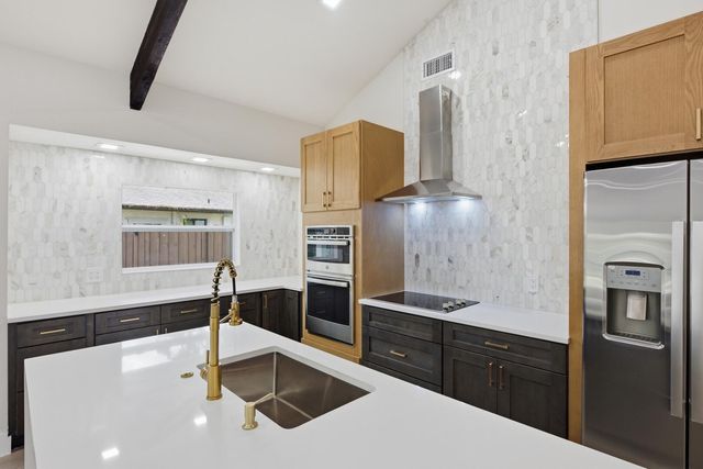 2908 NW 24th Way, Boca Raton, FL 33431