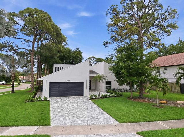 2908 NW 24th Way, Boca Raton, FL 33431