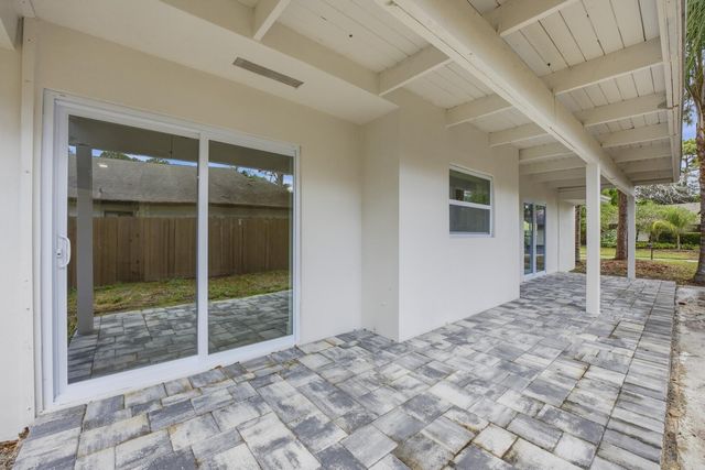 2908 NW 24th Way, Boca Raton, FL 33431