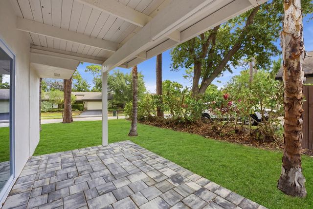 2908 NW 24th Way, Boca Raton, FL 33431