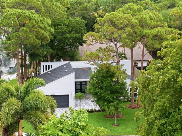 2908 NW 24th Way, Boca Raton, FL 33431