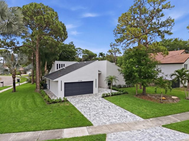 2908 NW 24th Way, Boca Raton, FL 33431