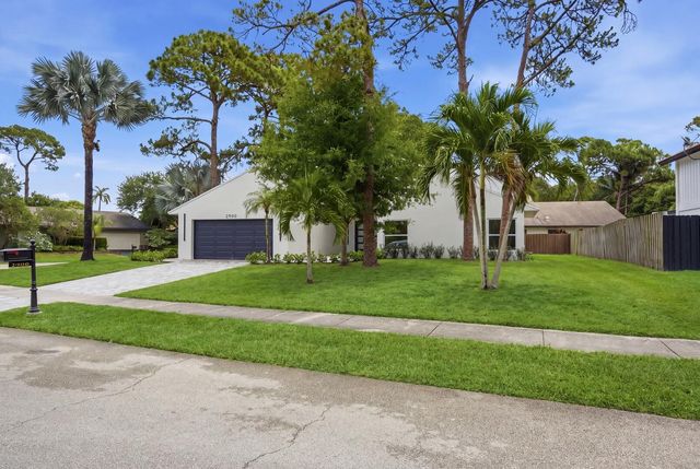 2908 NW 24th Way, Boca Raton, FL 33431