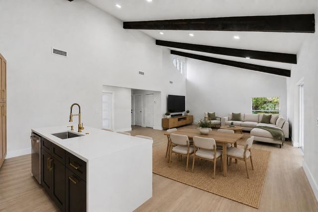 2908 NW 24th Way, Boca Raton, FL 33431