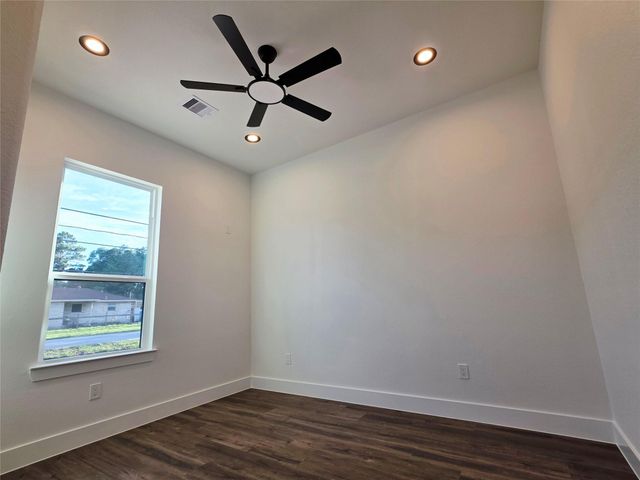 126 Antelope Drive, Crosby, TX 77532
