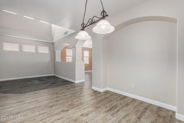 204 W Mountain Sage Drive, Phoenix, AZ 85045