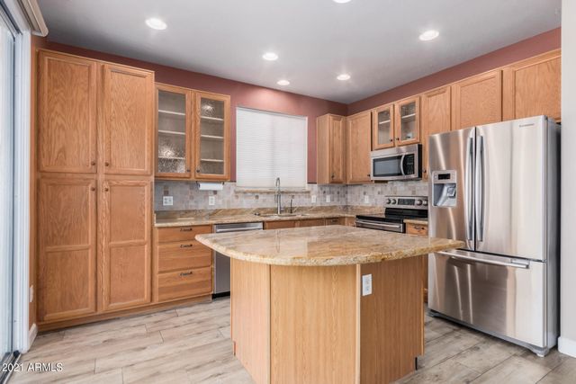 204 W Mountain Sage Drive, Phoenix, AZ 85045