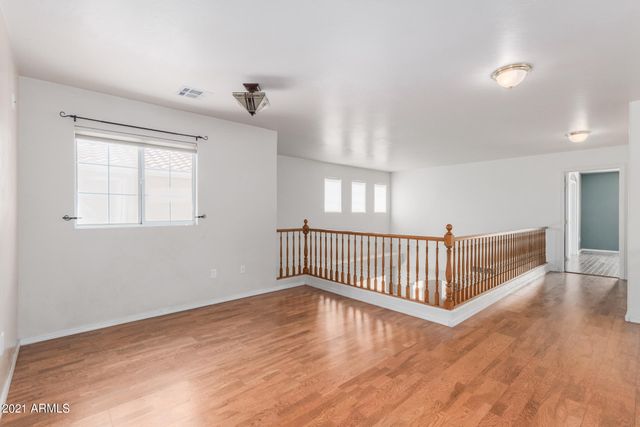 204 W Mountain Sage Drive, Phoenix, AZ 85045