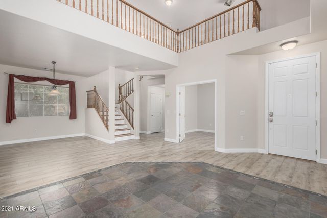 204 W Mountain Sage Drive, Phoenix, AZ 85045