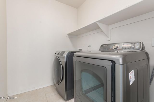 204 W Mountain Sage Drive, Phoenix, AZ 85045