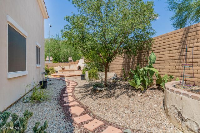 204 W Mountain Sage Drive, Phoenix, AZ 85045