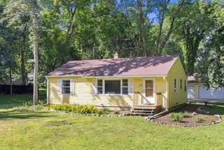 15500 Mckenzie Boulevard, Minnetonka, MN 55345