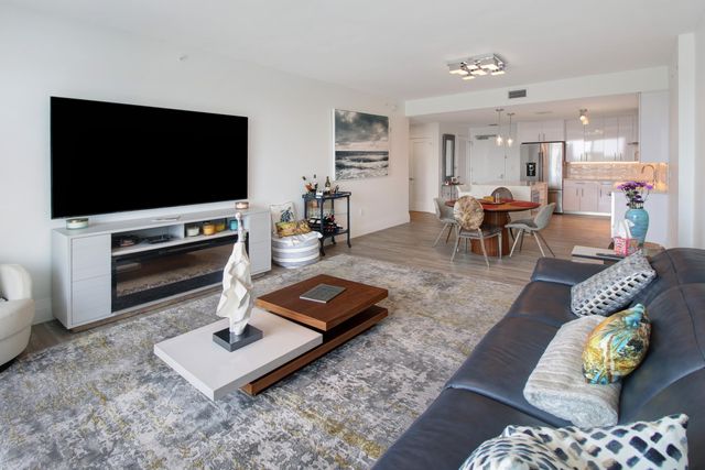 236 SE 5th Avenue 410, Delray Beach, FL 33483