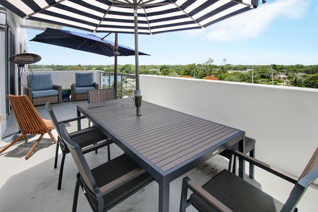 236 SE 5th Avenue 410, Delray Beach, FL 33483
