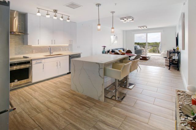 236 SE 5th Avenue 410, Delray Beach, FL 33483