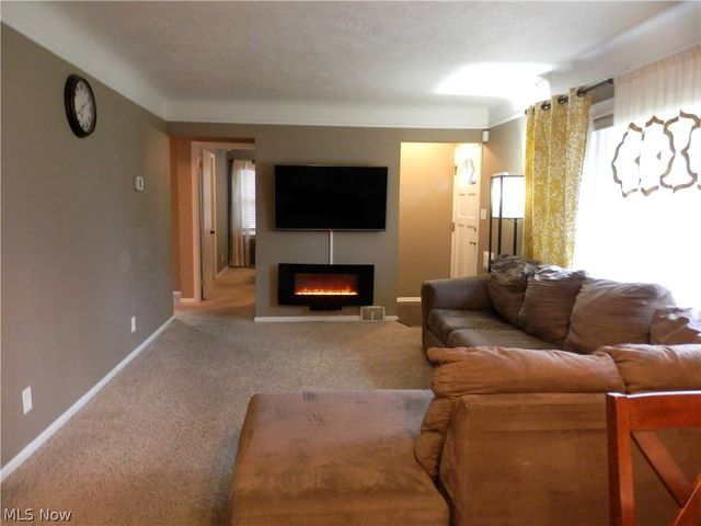 30153 Truman Avenue, Wickliffe, OH 44092