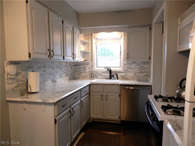 30153 Truman Avenue, Wickliffe, OH 44092