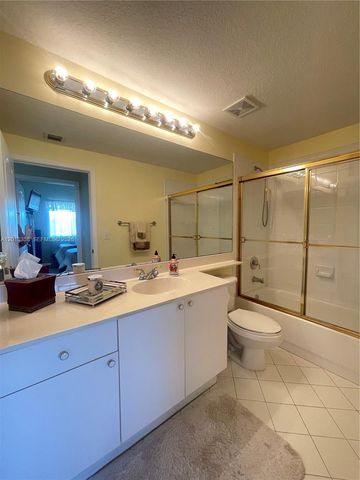10720 NW 66th St 510, Doral, FL 33178