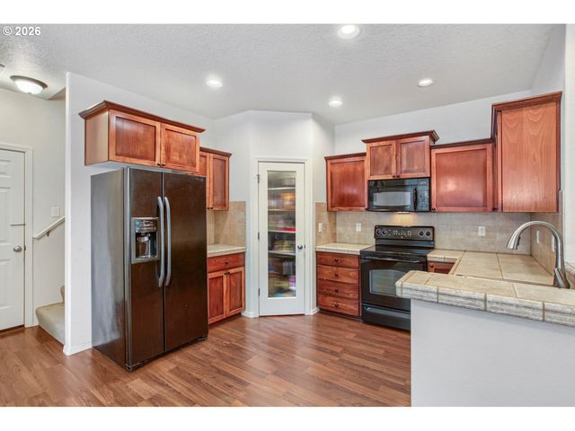 1110 Se HIGHFIELD Ave, Hillsboro, OR 97123