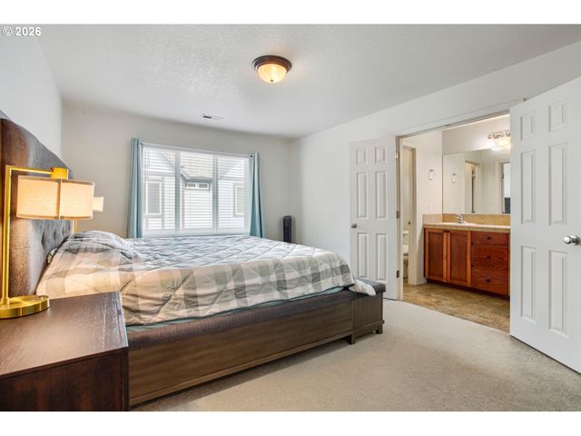 1110 Se HIGHFIELD Ave, Hillsboro, OR 97123