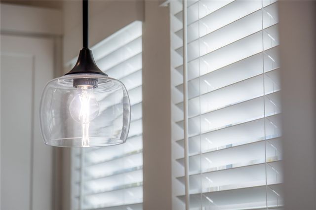 658 W Price Avenue, Springdale, AR 72764