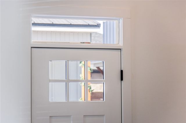 658 W Price Avenue, Springdale, AR 72764