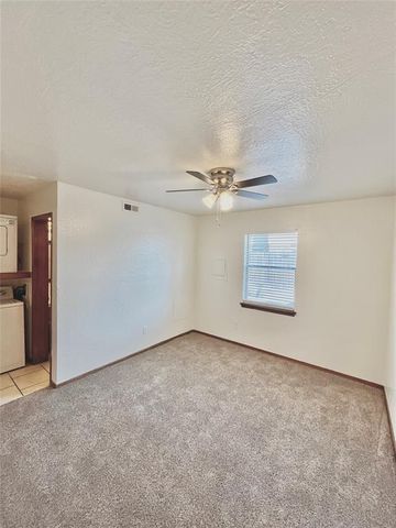 1901 E Lindsey Street 1C, Norman, OK 73071