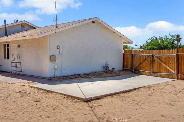 13251 Winona, Apple Valley, CA 92308