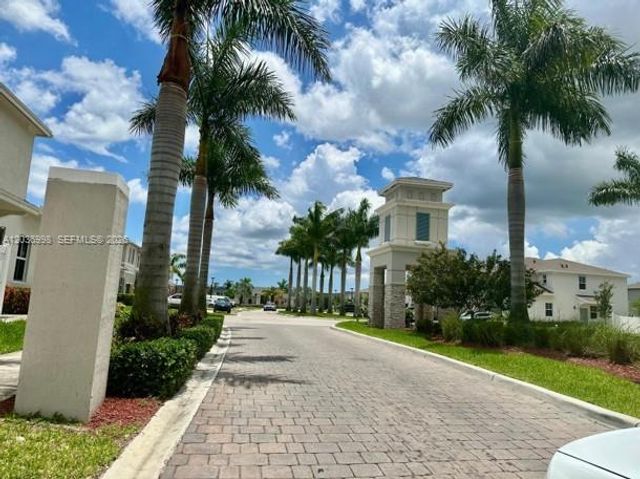 754 SE 19th St, Homestead, FL 33034