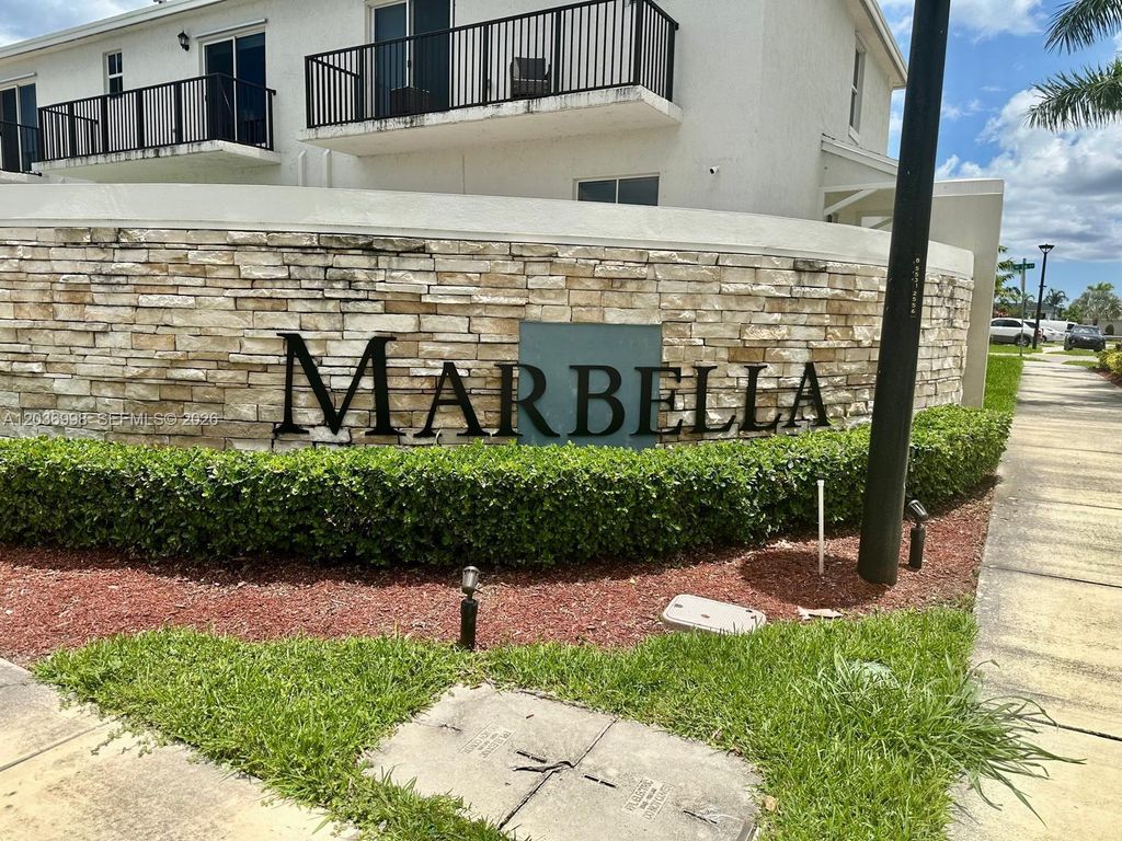 754 SE 19th St, Homestead, FL 33034