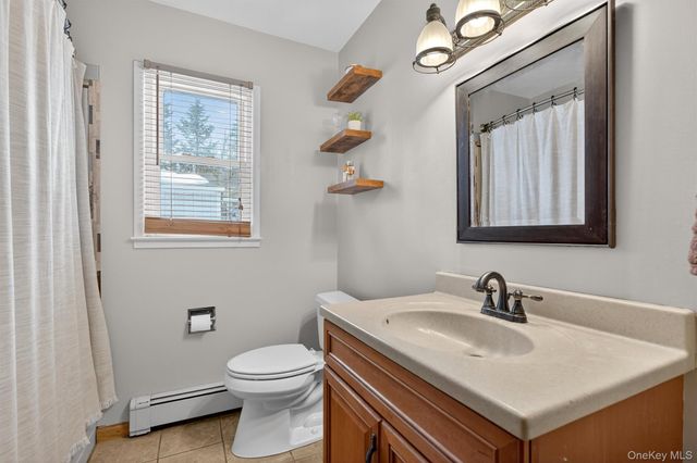 85 Farries Avenue, Florida, NY 10921