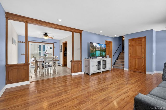 85 Farries Avenue, Florida, NY 10921