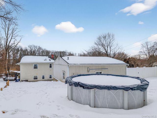 85 Farries Avenue, Florida, NY 10921