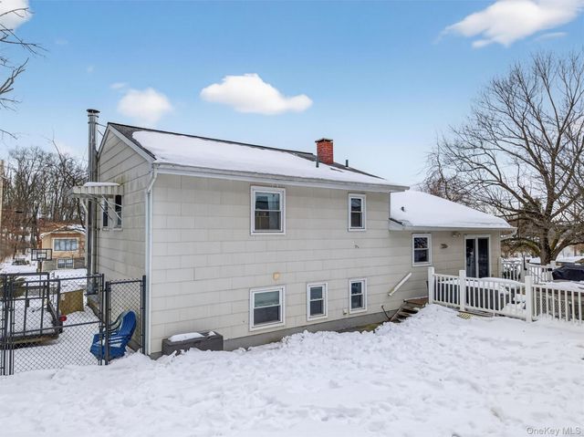 85 Farries Avenue, Florida, NY 10921