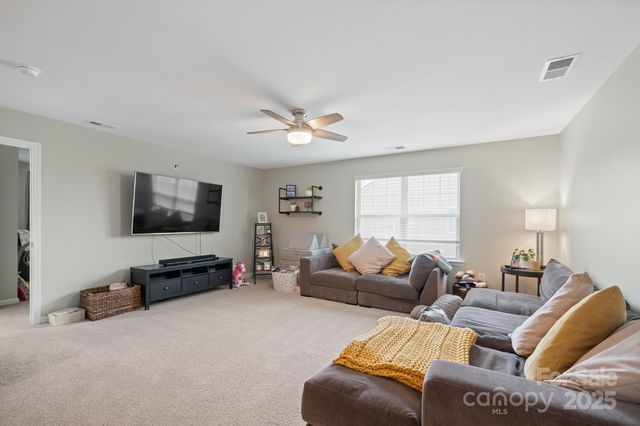 177 Falls Cove Drive, Troutman, NC 28166