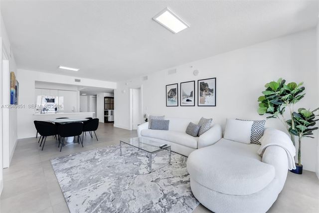 300 Sunny Isles Boulevard 41603, Sunny Isles Beach, FL 33160