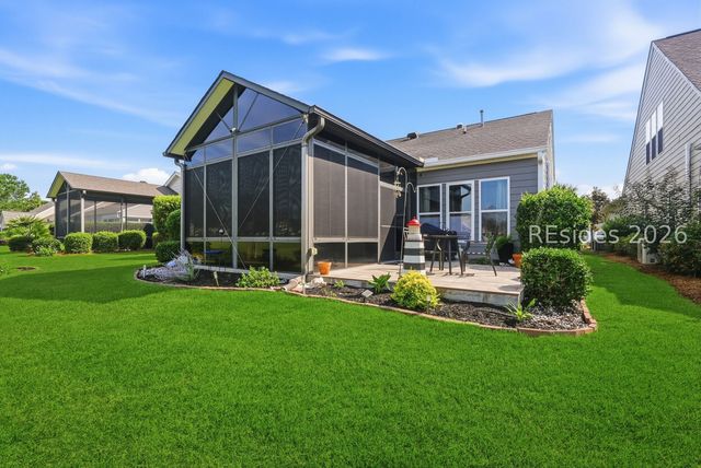 211 Pinnacle Shores Dr, Okatie, SC 29909