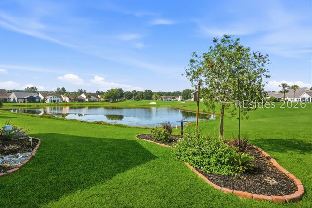 211 Pinnacle Shores Dr, Okatie, SC 29909