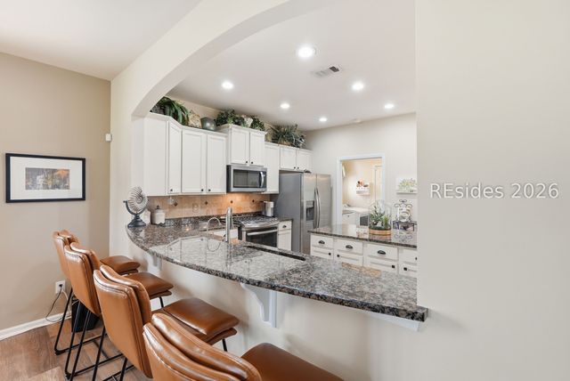 211 Pinnacle Shores Dr, Okatie, SC 29909
