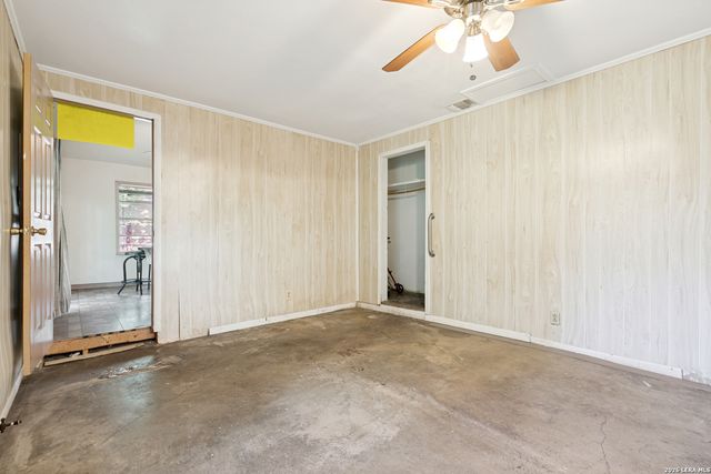 3938 Motes Dr, San Antonio, TX 78237