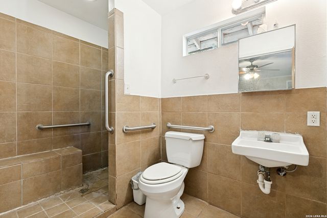 3938 Motes Dr, San Antonio, TX 78237