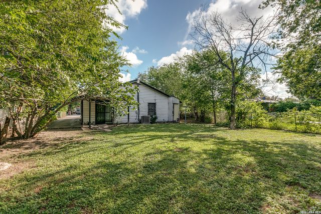 3938 Motes Dr, San Antonio, TX 78237