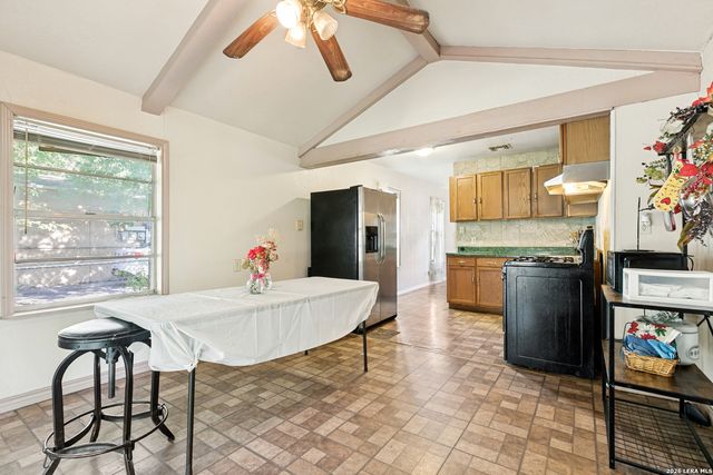 3938 Motes Dr, San Antonio, TX 78237