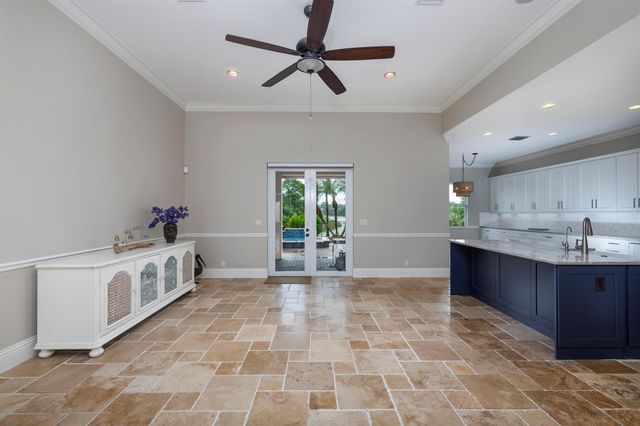 912 SW Sun Circle, Palm City, FL 34990
