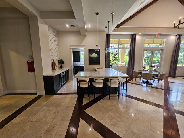 912 SW Sun Circle, Palm City, FL 34990